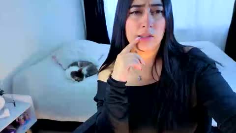 Serenna Cruz online show from October 17, 9:17 pm