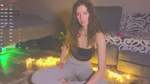 Hey Guys and Girls non-binary personalities  Im Sereta online show from October 5, 3:32 pm