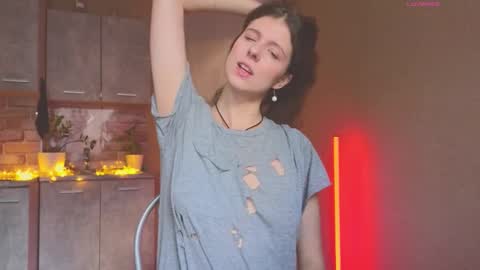 Hey Guys and Girls non-binary personalities  Im Sereta online show from November 15, 10:45 am