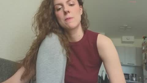 Hey Guys and Girls non-binary personalities  Im Sereta online show from June 10, 10:14 am