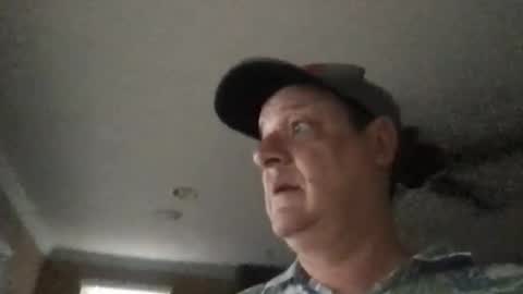 Snapshot of servantboy4u chatting on July 5, 2:07 am servantboy4u online show from July 5, 2:07 am