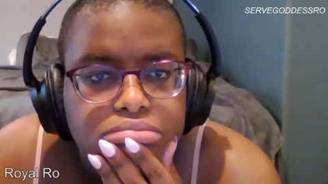 Snapshot of servegoddessro chatting on June 26, 6:12 pm servegoddessro online show from June 26, 6:12 pm