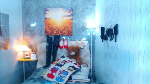 Snapshot of service_me711 chatting on June 5, 8:47 pm call me MILES online show from June 5, 8:47 pm