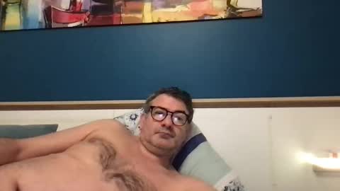 Snapshot of sesamechris92 chatting on January 9, 6:59 am sesamechris92 online show from January 9, 6:59 am