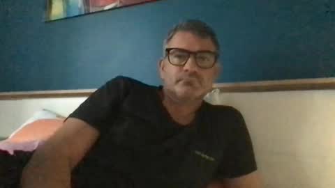 Snapshot of sesamechris92 chatting on September 14, 7:29 am sesamechris92 online show from September 14, 7:29 am