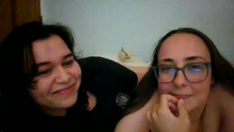 Snapshot of sesbianlex69 chatting on July 2, 4:40 am sesbianlex69 online show from July 2, 4:40 am