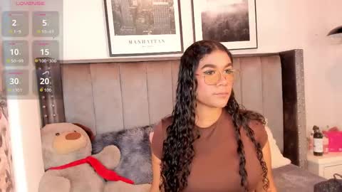 Snapshot of seshat_hitt_ chatting on May 15, 3:13 am Danna online show from May 15, 3:13 am