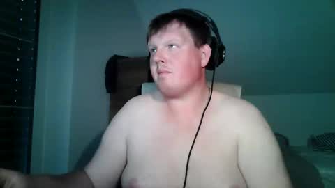 Snapshot of setcuna chatting on May 9, 6:13 pm setcuna online show from May 9, 6:13 pm
