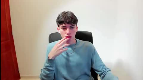 Snapshot of seth_ryder chatting on February 7, 5:41 am seth_ryder online show from February 7, 5:41 am