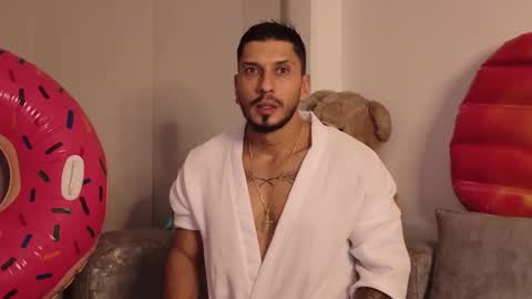 Snapshot of seth_vega_ chatting on June 11, 1:16 am HEY IM SETH online show from June 11, 1:16 am