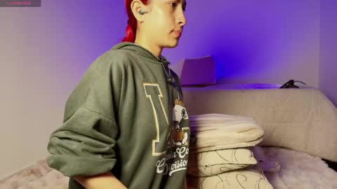 Snapshot of setsuna_kinoxo chatting on June 8, 9:42 am Setsuna online show from June 8, 9:42 am