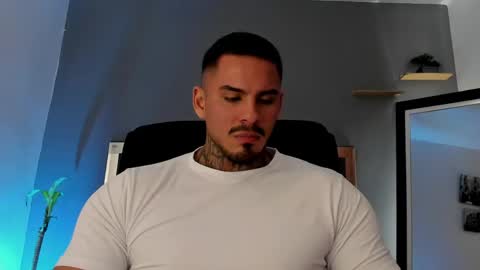 Snapshot of setth_king chatting on May 31, 3:19 pm Setth King online show from May 31, 3:19 pm