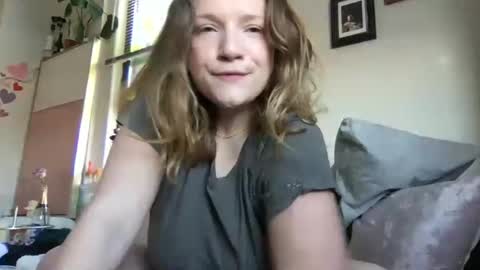 seturselfonfyre online show from February 13, 7:54 pm