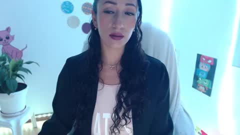 Snapshot of seuctive_woman57 chatting on February 28, 5:30 am samy online show from February 28, 5:30 am