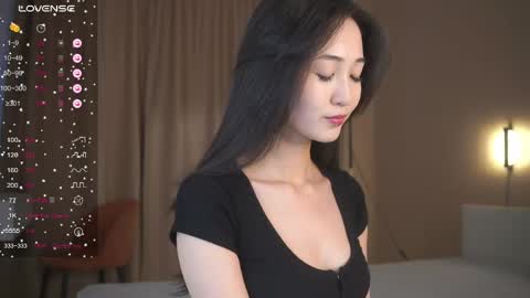 Sana online show from April 28, 2:33 pm