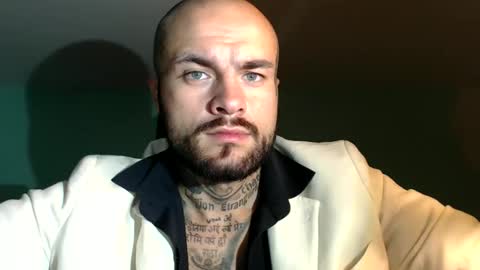 Snapshot of sevendragons1 chatting on September 29, 11:20 pm SevenDragons online show from September 29, 11:20 pm