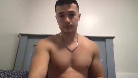 seveninchsteve_ online show from February 7, 9:15 pm