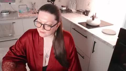 Roxy Kate Mary Alex Arnold online show from July 17, 11:17 am