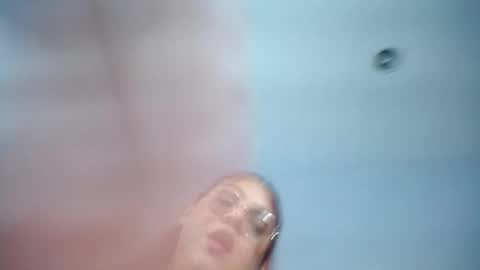Nia Soto online show from May 27, 4:15 pm