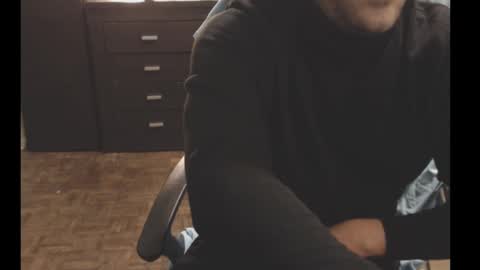 Snapshot of sexandsexy1999 chatting on February 21, 9:54 pm Daniel Taylor online show from February 21, 9:54 pm