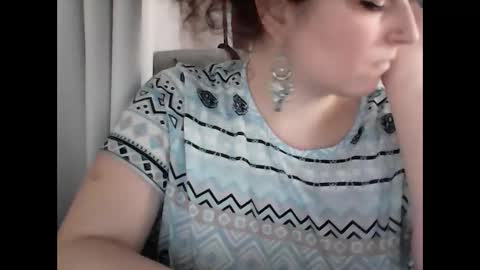 Snapshot of sexcoppia_24 chatting on June 9, 9:32 am sexcoppia_24 online show from June 9, 9:32 am