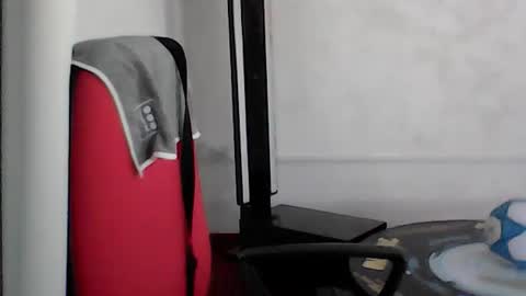 Snapshot of sexcoppia_24 chatting on June 17, 7:44 am sexcoppia_24 online show from June 17, 7:44 am