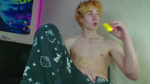 Snapshot of sexi_grunger chatting on July 20, 7:16 pm Big Cock online show from July 20, 7:16 pm