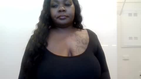 sexichocchic online show from March 3, 12:04 am