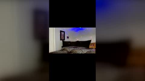 Snapshot of sexikiti chatting on March 21, 9:18 pm Sexikiti69 online show from March 21, 9:18 pm