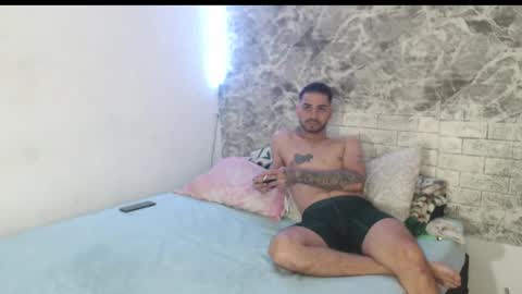 monserat y thony online show from February 10, 5:58 am