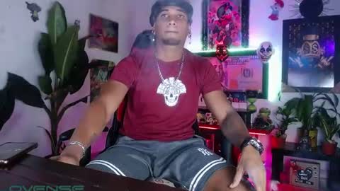 Snapshot of sexo_aharon chatting on July 21, 5:10 am Aharon ravelo online show from July 21, 5:10 am