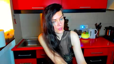 sexqueen1111 online show from January 6, 2:59 am