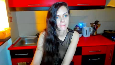 sexqueen1111 online show from February 24, 5:38 am