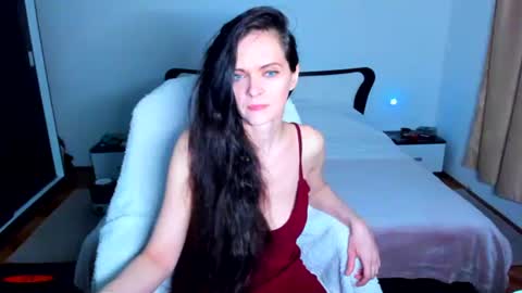 sexqueen1111 online show from July 25, 12:53 am