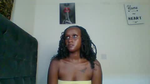 Snapshot of sexsy_sally chatting on January 9, 6:15 pm sexsysally online show from January 9, 6:15 pm