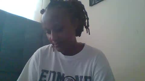 Snapshot of sexsy_sally chatting on December 14, 2:22 pm sexsysally online show from December 14, 2:22 pm