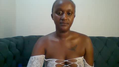 Snapshot of sexsy_sally chatting on March 8, 4:44 pm sexsysally online show from March 8, 4:44 pm