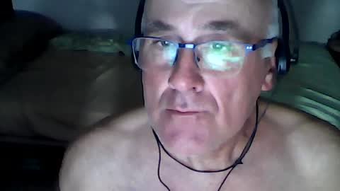 Snapshot of sexting4woman chatting on July 24, 2:31 am sexting4woman online show from July 24, 2:31 am