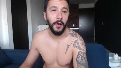 Snapshot of sexual_devils chatting on November 17, 12:00 pm sexual_devils online show from November 17, 12:00 pm