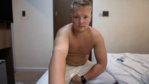 Snapshot of sexual_sbotage chatting on June 29, 1:22 pm Max Leman online show from June 29, 1:22 pm