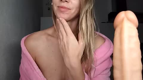 Verona online show from May 19, 3:13 am