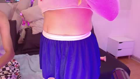 sexualvolcano0 online show from June 23, 3:32 pm