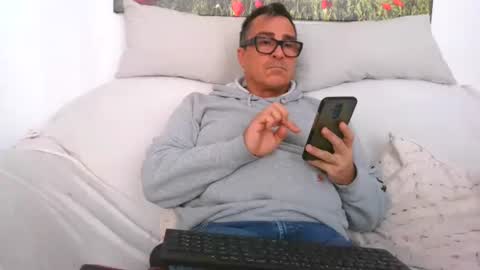 Sexurbation online show from December 25, 12:05 pm