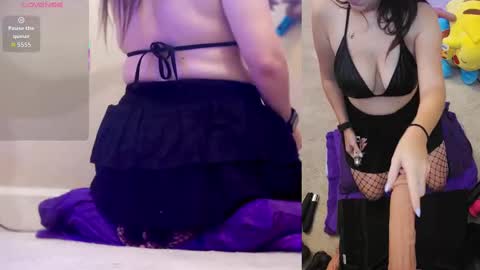 Snapshot of sexvixxen chatting on September 29, 6:24 pm SexVixxen online show from September 29, 6:24 pm