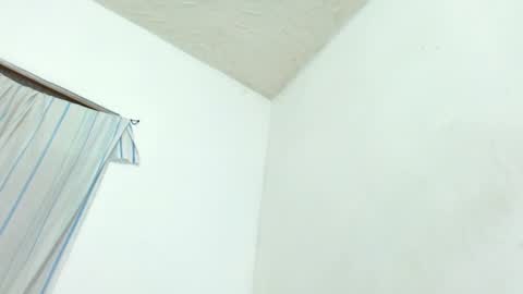 Snapshot of sexx_trip chatting on December 13, 3:00 pm Axel online show from December 13, 3:00 pm