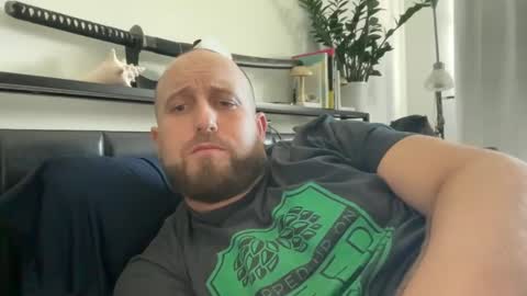 sexxfreak21 online show from December 21, 6:12 pm