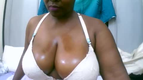 sexxi_ebony online show from November 19, 5:18 am