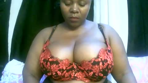sexxi_ebony online show from April 15, 8:20 pm