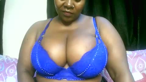 sexxi_ebony online show from April 30, 8:57 pm