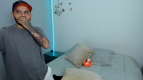 David y Sammy online show from January 20, 2:11 am